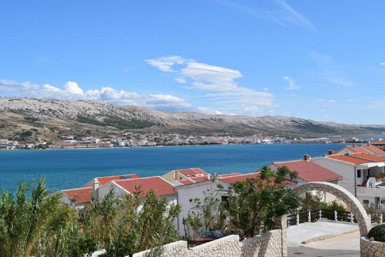 Apartment Dar Pag Town Exterior photo